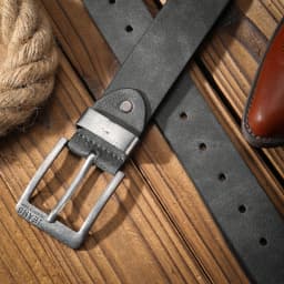 A Men's and Women's Casual Retro Belt Western Style! PU Leather Belt with Metal Buckle, Suitable for Daily Work Wear