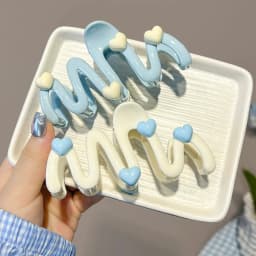 Blue Heart Wave Shaped Hair Claw Cream Color Clips for Women Sweet Cute Irregular Shark Clip Large Ponytail Clip Hairpins 10.5CM
