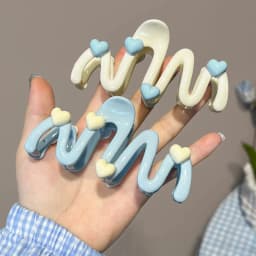 Blue Heart Wave Shaped Hair Claw Cream Color Clips for Women Sweet Cute Irregular Shark Clip Large Ponytail Clip Hairpins 10.5CM