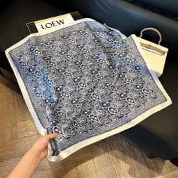 Vintage Paisley Printed Bandana Scarf Lightweight Soft Satin Stylish Versatile Neck Scarf For Women Hairbands Headscarf