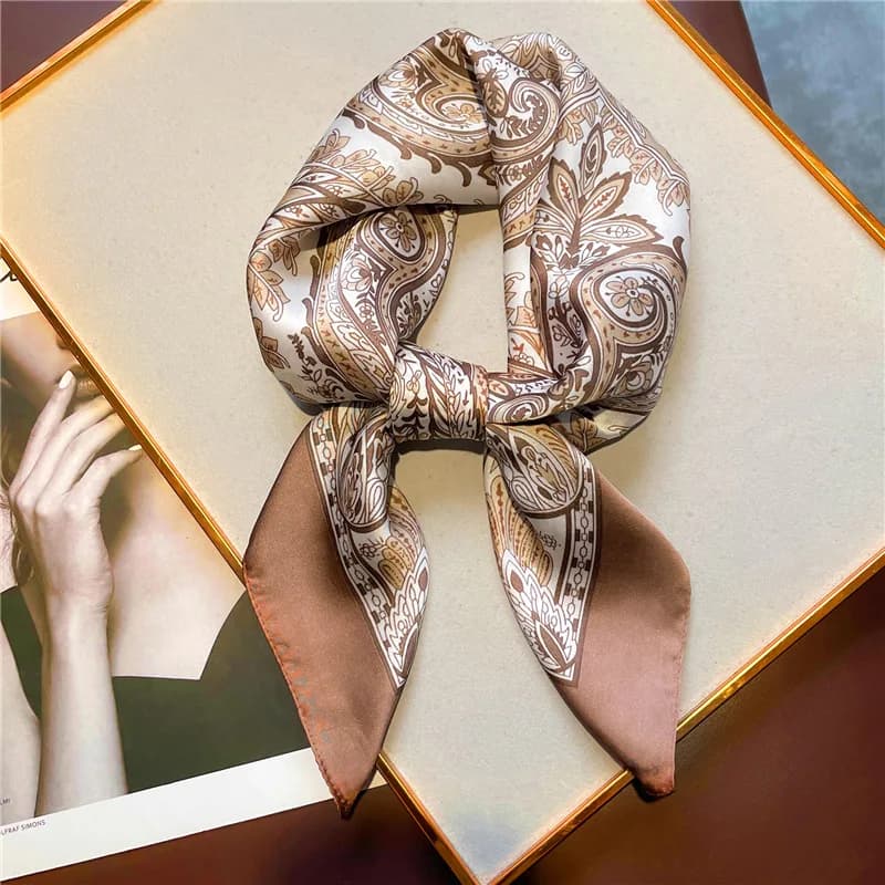 Vintage Paisley Printed Bandana Scarf Lightweight Soft Satin Stylish Versatile Neck Scarf For Women Hairbands Headscarf
