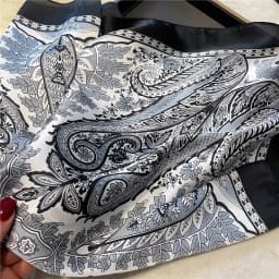 Vintage Paisley Printed Bandana Scarf Lightweight Soft Satin Stylish Versatile Neck Scarf For Women Hairbands Headscarf