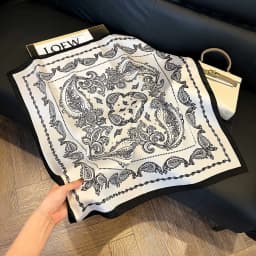 Vintage Paisley Printed Bandana Scarf Lightweight Soft Satin Stylish Versatile Neck Scarf For Women Hairbands Headscarf