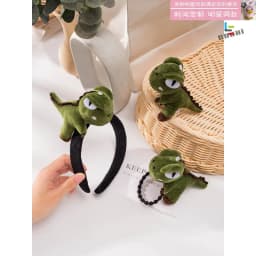 1pc cartoon green dinosaur cute shampoo headband, super cute doll head rope, dual-purpose plush delicate brooch hairpin