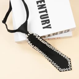 One Piece of Women's Pearl Tie. It Is Suitable for Girls and Ladies to Wear During Festivals, Parties, and in Daily Life. It's a