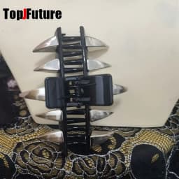 Women Y2K girl Harajuk Gothic lolita cosplay Grasp Clip spike horn Oval Hollow rivet Grasp Hair Crab Hair Accessories claws