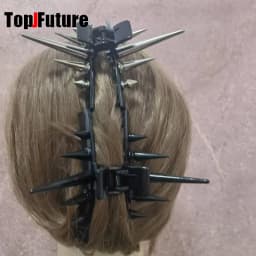 Women Y2K girl Harajuk Gothic lolita cosplay Grasp Clip spike horn Oval Hollow rivet Grasp Hair Crab Hair Accessories claws