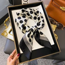 2025 Luxury Brand Fashion Soft Satin Scarf Square Scarves 70cm Headscarf Travel Shawl Hijab Wrap Bandana Foulard