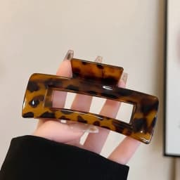 2024 New Fashion Acrylic Arc Hair Claws Headwear Leopard Print Large HairClip Shark Clip For Women Barrettes Hair Accessories