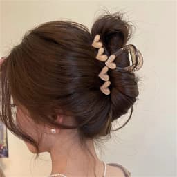Fashion Love Heart Hair Claw for Women Elegant Hair Shark Clip Headdress Girls Hair Clips Accessories Korean Simple Headwear