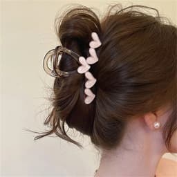 Fashion Love Heart Hair Claw for Women Elegant Hair Shark Clip Headdress Girls Hair Clips Accessories Korean Simple Headwear