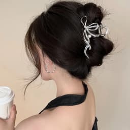Bridal Hair Claw Clip Pearl Bow Ornament Wedding Party Accessory Elegant Metal Large Jaw Clip for Women's Bun Styling