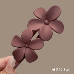 New Hair Clips Accessories Elegant Fashion Frosted Butterfly Flower Barrettes Women Simplicity Hairpins Simple Duckbill Headwear