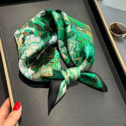 Luxury Brand 100% Real Silk Scarf Women Square Neck Tie Shawls Wraps for Ladies Foulard Scarves Pashmina Female Hijab Bandana