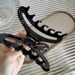 New French Gold Label Hollow Large Acetate Hair Claw Light Luxury Claw Clip Crab Hair Clip for Women Hair Accessories