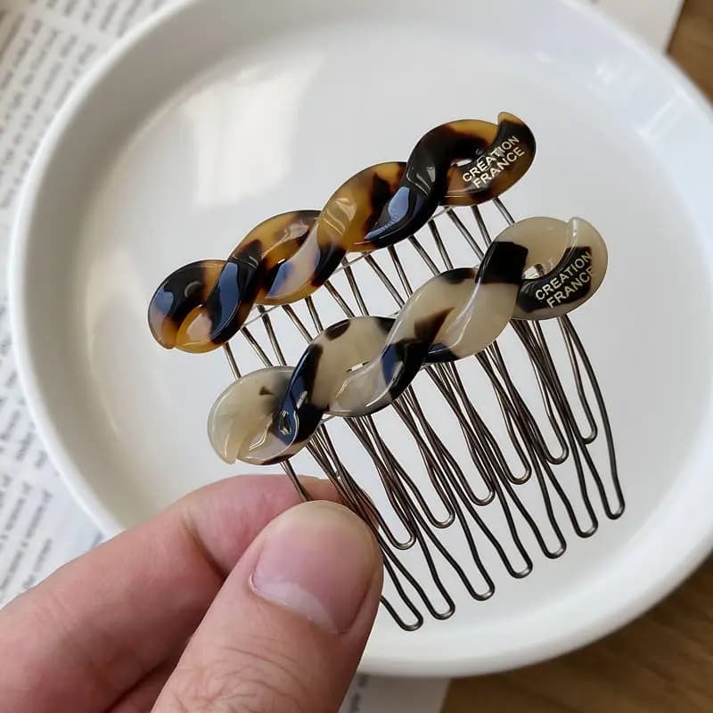 Twisted Hair Comb New Fashion HairClip Side Hair Elegant Hairpin Comb Headside Girl Hair Accessoires Pinzas Para El Cabello