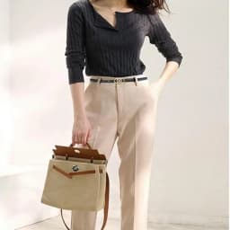 A Set of Thin Waist Belts with Golden Three-loop Buckles. It's a Versatile Style Suitable for Spring and Summer, and Can Be Pair