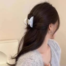 New 2025 Shinning Crystal Stars Acetate Hair Claw Clips for Women Girls Luxury Medium Size Catch Grip Styling Hair Accessories