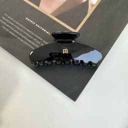 2025 Letter Hairclaws 9CM Shark Clip High Ponytail Hair Grab Clip Headwear Women's Fashion Barrettes Hair Accessories New