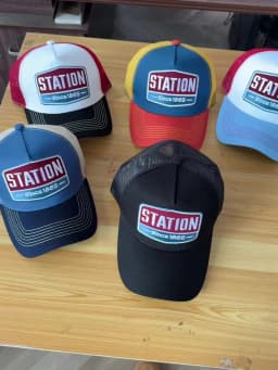 Hot Sale Unisex Baseball Cap Classic STATION Letter Pattern Mesh Cap Men And Women Breathable Streetwear Summer Trucker Hat