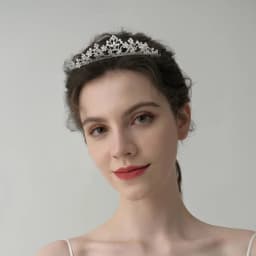 Silver Luxury Pearl Women's Crown Delicate Rhinestone Flower Tiara Hair Band Holiday Party Jewelry Hair Accessories As Gift