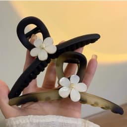High-End Flower Back Of Head Frosted Hair Clip For Women