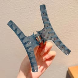 Vintage Hair Clips Korean Blue Polka Dot Red Bow Hair Clip Designer Luxury Shark Clip Women's Headdress Accessories 2025