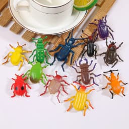 12pcs Cartoon Beetle Hair Clips Cute Simulated Beetle Hair Pins Set for Women Girls Cute Design Resin Hairpin for Party