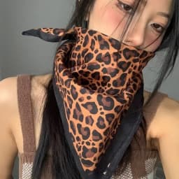 Women Leopard Print Headscarfs Lady Retro Y2K HipHop Square Headband Spicy Girl Style Street Dance Headscarf Fashion Accessories