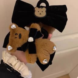 1pc Autumn and winter plush teddy bear bow clip double-sided black hair clip velvet disc hair shark clip hair accessory