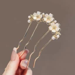Pearl Flower Wavy Hair Combs for Women Elegant Forest Style U-shaped Hairpin High-end Metal Bun Head Hair Clasp