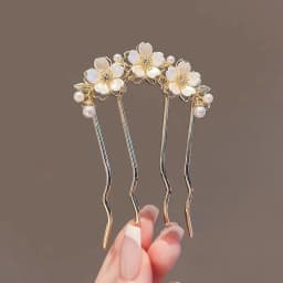 Pearl Flower Wavy Hair Combs for Women Elegant Forest Style U-shaped Hairpin High-end Metal Bun Head Hair Clasp