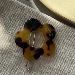 Cute little flower~Korean France's small bangs clip French minimalist edge clip with broken hair clip looks great