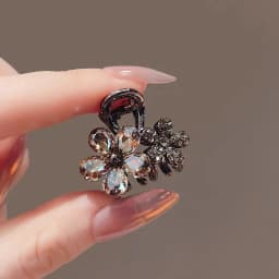 Crystal Flowers Shark Clip Small Premium Hair Clip Claw Clamp Disc Hair Clip Headwear Girls Women Hair Accessories