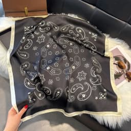 NEW Paisley Silk Square Scarf Women Satin Shawl Wrap Hijab Female Hair Band Wrist Luxury Headkerchief 70*70cm Echarpe Bandana