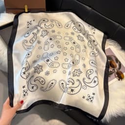 NEW Paisley Silk Square Scarf Women Satin Shawl Wrap Hijab Female Hair Band Wrist Luxury Headkerchief 70*70cm Echarpe Bandana