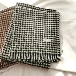Winter Fashion Black White Plaid Scarf for Women Men Classic Warm Chunky Soft Cashmere Feel Scarves Match Overcoat Knitted Shawl