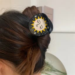1pc Black Dreamy Star Moon Round Grip Shark Clip Personalized Hair Grab Hair Clip Hair Accessories Women's New Style