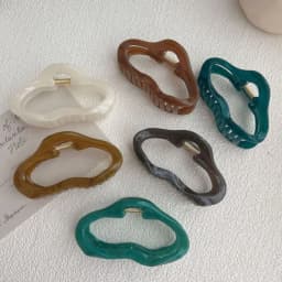 Elegant Clouds Hollow Out Hair Claws Clip Women Girls Jelly Acrylic Hair Clamps Plastic Irregular Barrettes Hair Accessories New