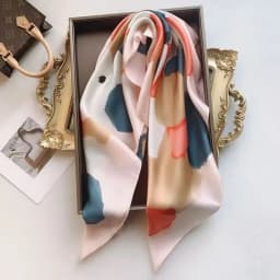 New 2025 Designer Scarfs Luxury Silk Square Scarf for Women Fashion Lady Hair Bands Ribbon Headband Accessories Bandana