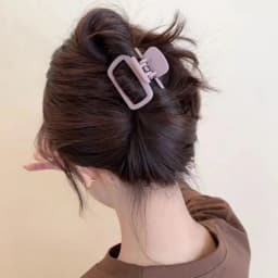 Nwe Women's Square Lightweight Hair Claw Clip Fashionable Elegant Hair Accessory Clip Suitable Hair Styling Makeup
