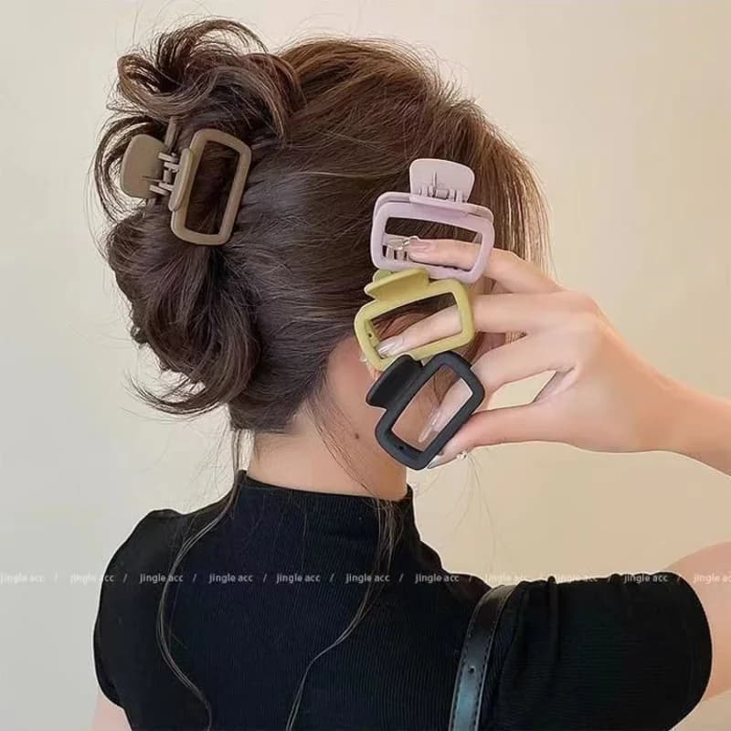Nwe Women's Square Lightweight Hair Claw Clip Fashionable Elegant Hair Accessory Clip Suitable Hair Styling Makeup