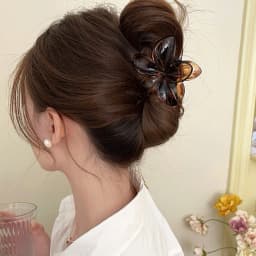 8cm/3.15in Women's Laser Mermaid Princess Flower Shaped Large-Size Brown Beige Lightweight Plastic Hair Clips Fashionable And