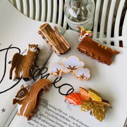Brand New maple leaf acrylic farm hairpin squirrel hairpin grab clip alpaca hairpin back head tree animal shark clip 2025