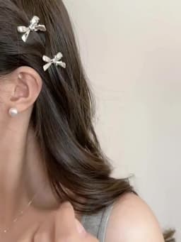 4Pcs/set of Women's New Golden Bow Mini Hairpins, Sweet and Cool Girl Bangs Hairpins and Hair Accessories