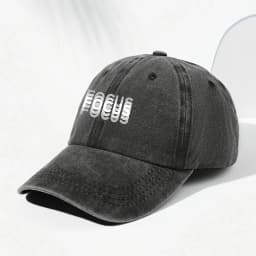 Classic unisex baseball cap with "FOCUS" print adjustable for daily leisure, outdoor sports, and travel