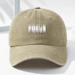 Classic unisex baseball cap with "FOCUS" print adjustable for daily leisure, outdoor sports, and travel