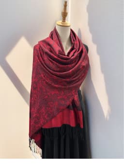 Retro Versatile Pashmina Scarf with Peacock Flower Embroidery Casual Fashion Soft Tassel Design for Daily Outerwear Decoration