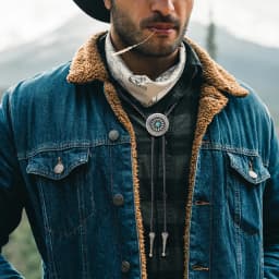 Western Cowboy Bolo Tie Necklace Necktie Accessories Men Women Vintage Stone Pendant Leather Bolo Ties Concert Rodeos Neckwear