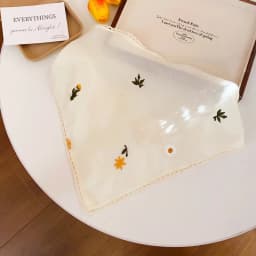 Knitted Embroidery Flower Fabric Headscarfs for Women Sweet Beige Triangle Scarf Mori Girl Style Headband Gentle Headpiece M